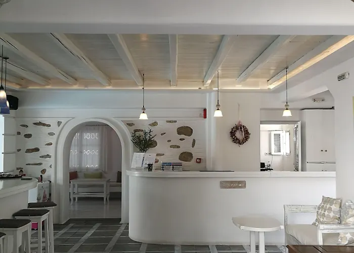 Ξενοδοχείο Zefi & 4*