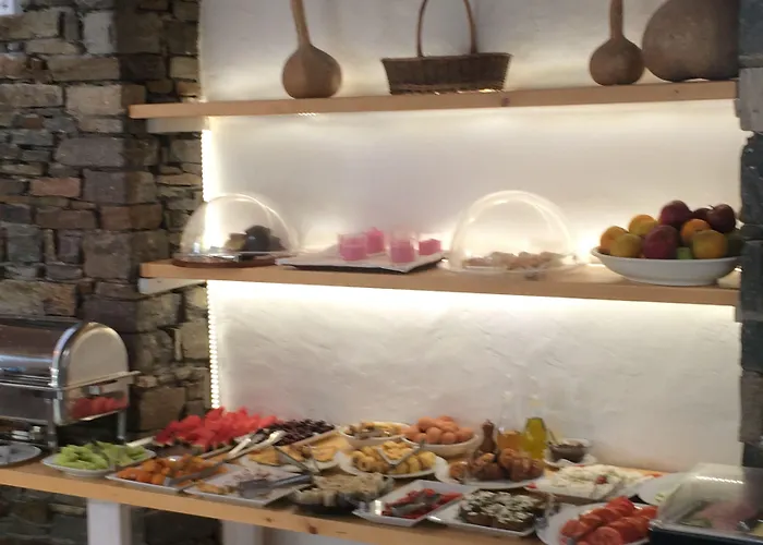 Zefi & Ξενοδοχείο 4*