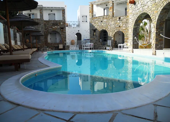 Szálloda Zefi & Náusza